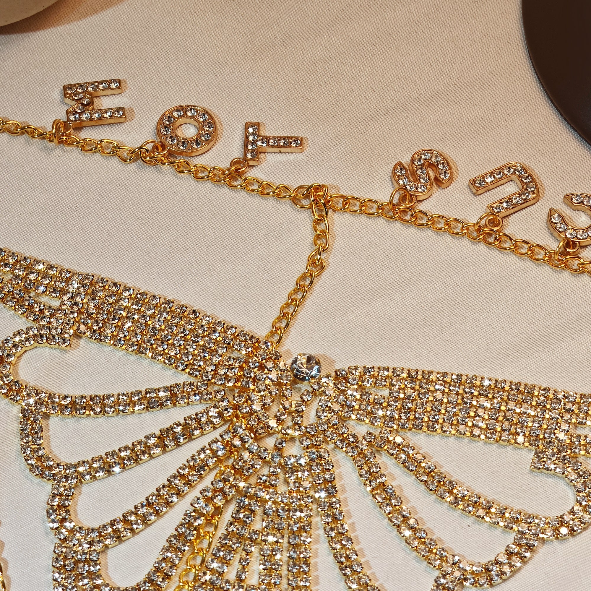 Kierstin – Conjunto de Lingerie com Strass