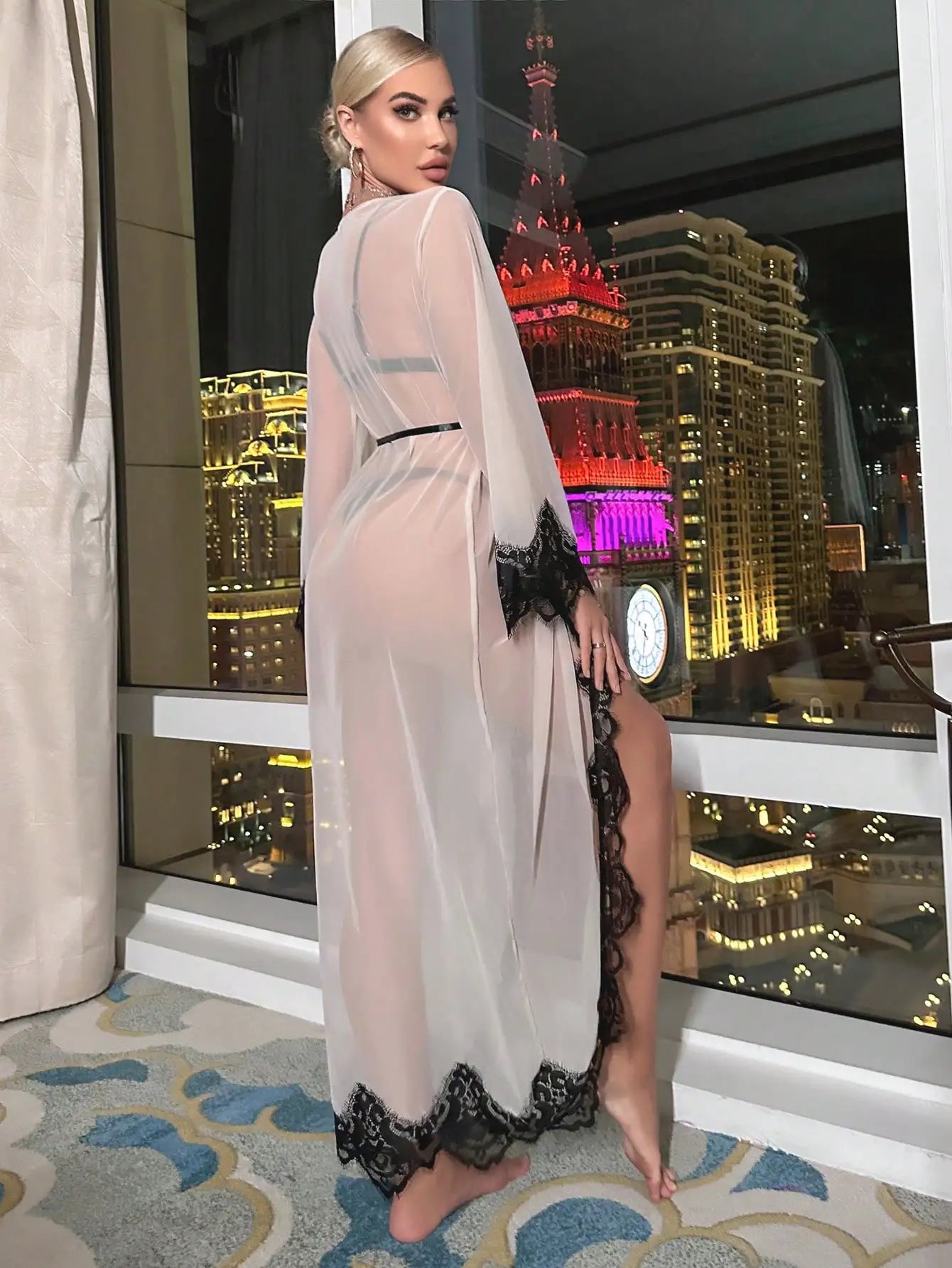 Sally Robe