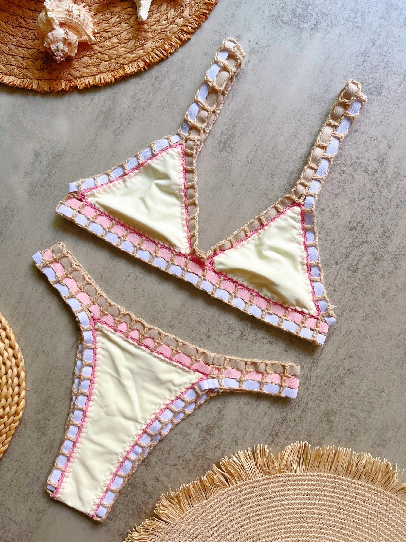 Alena Bikini