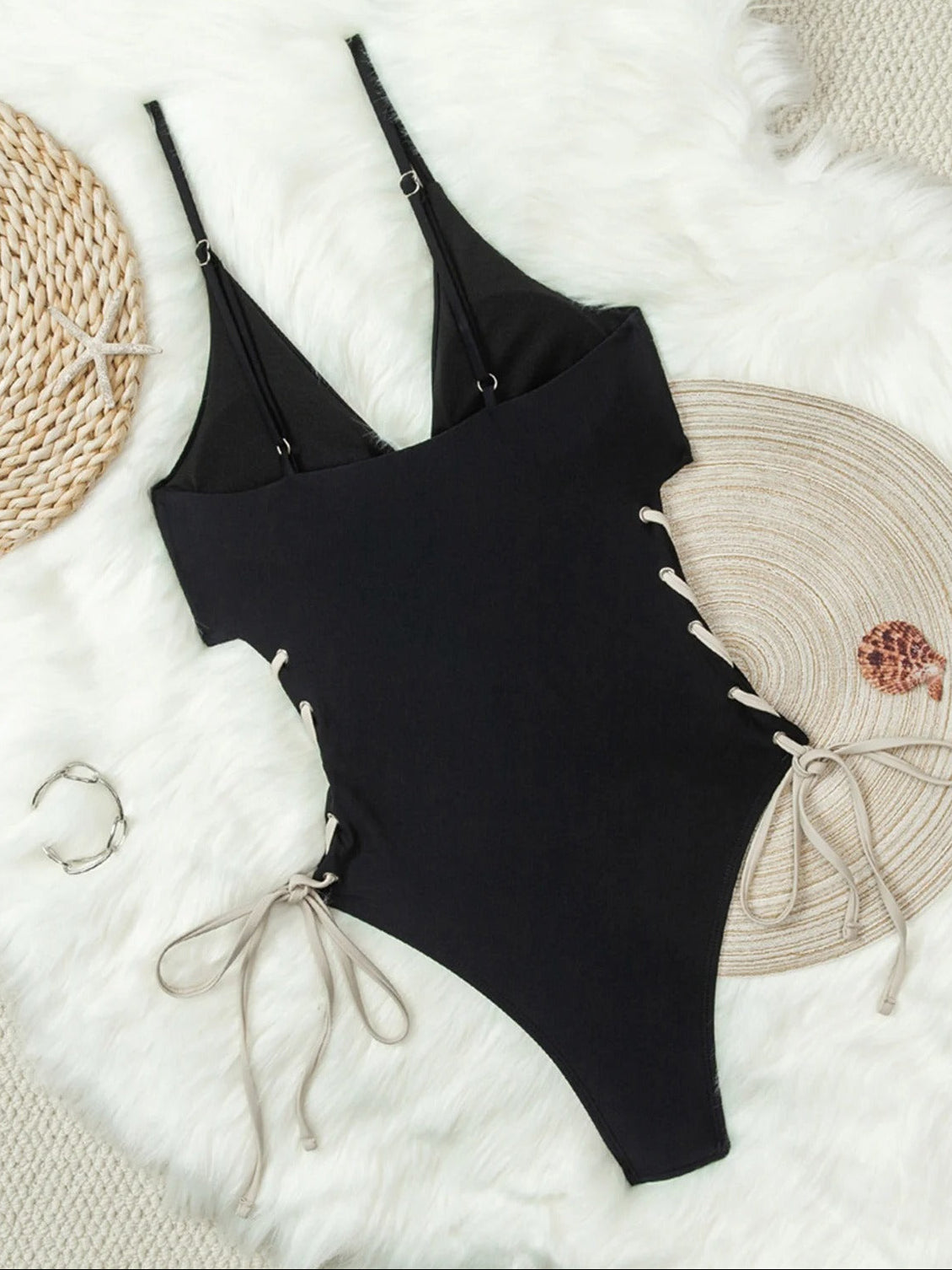 Delara Bikini