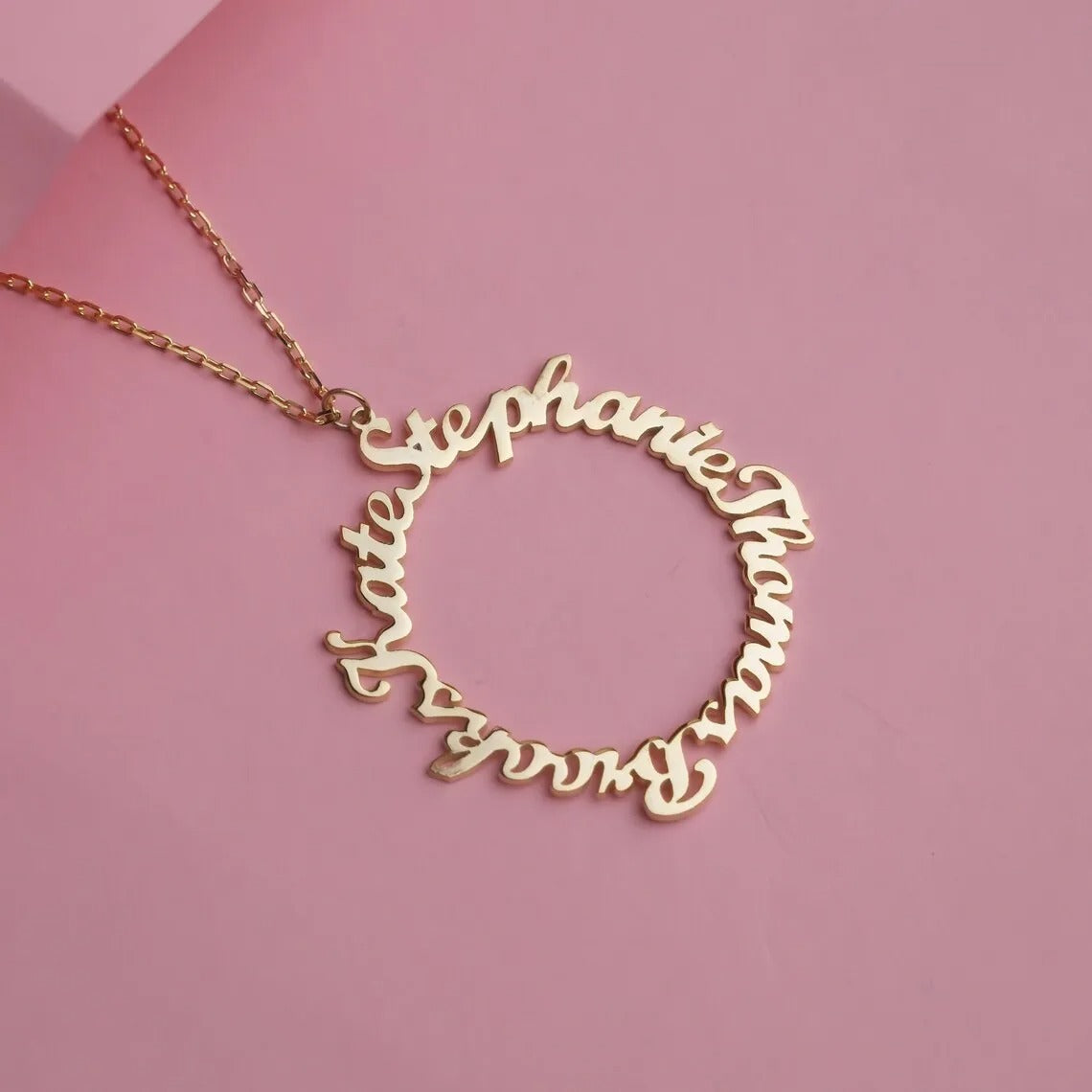 Personalized Elara Circle Necklace