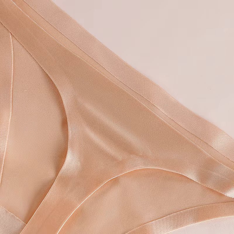 Cassie Silky Seamless Thong