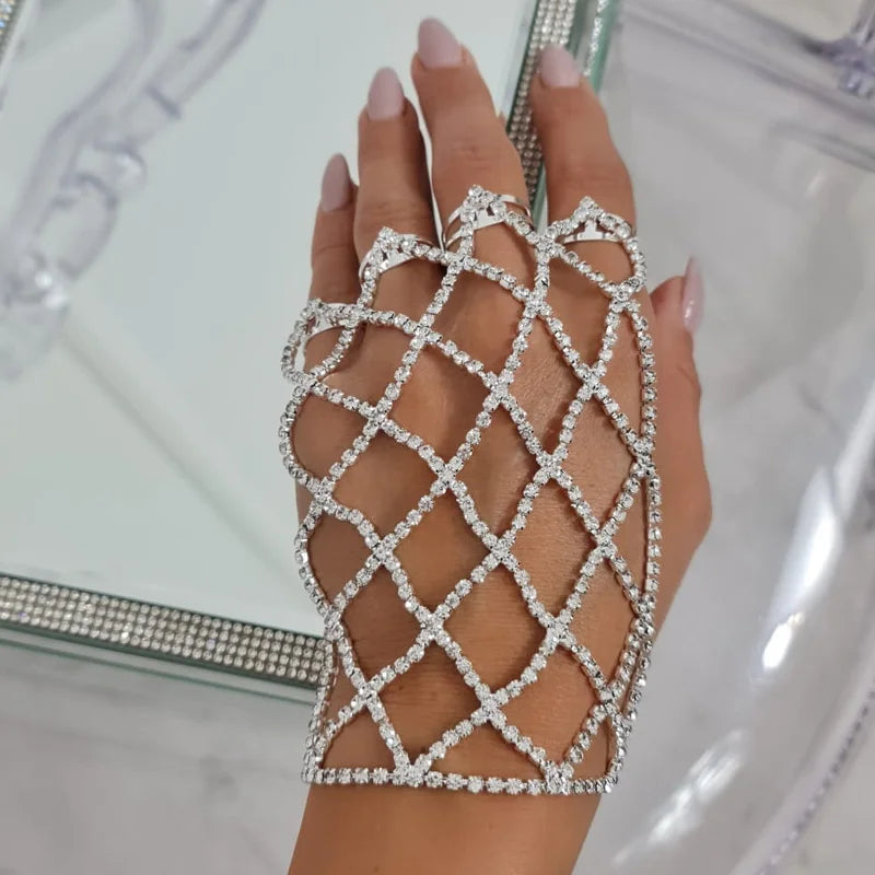 Hand Diamonds Chain