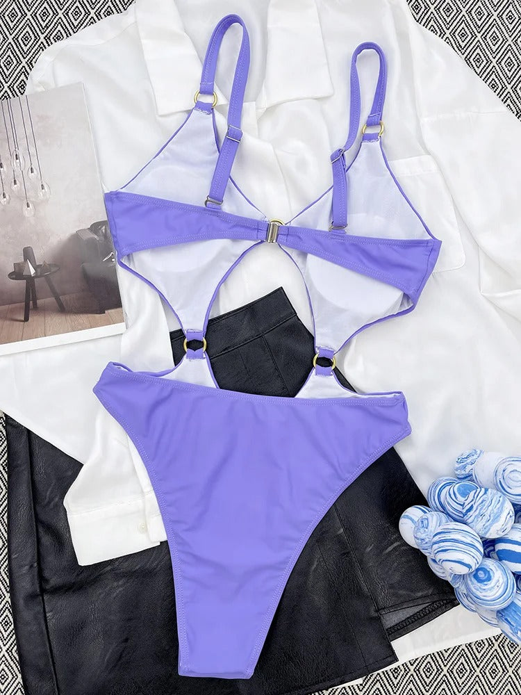 Lila Bikini