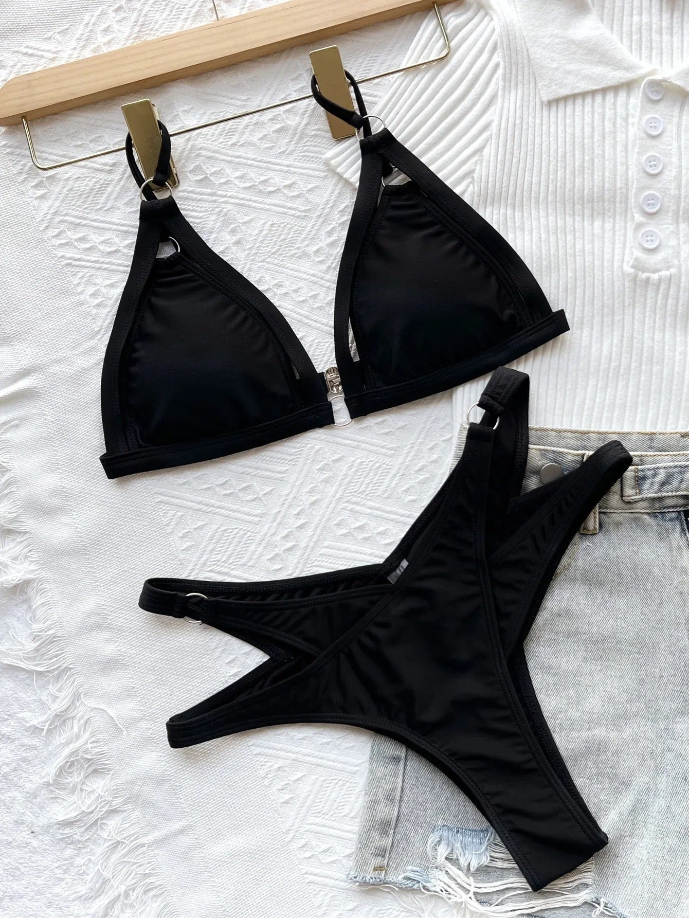 Deirdre Bikini